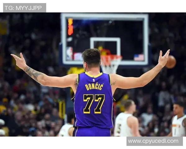 NBA常规赛2月13日赛程前瞻：雷霆迎战雄鹿，湖人挑战独行侠